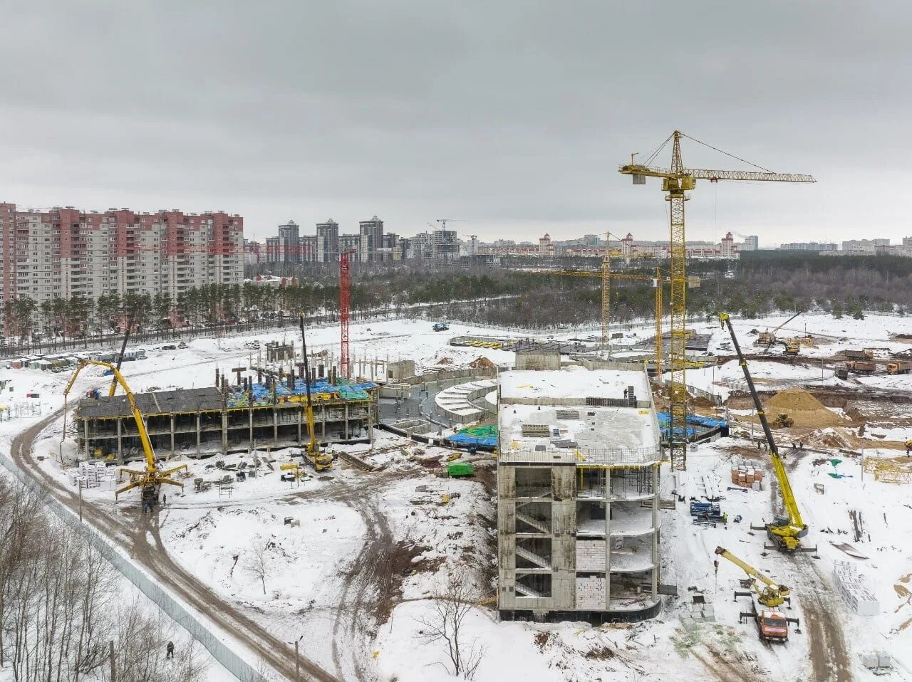 Строительство рф 2017. Самая большая школа в Воронеже Московский проспект. Мегашкола Воронеж проект. Мега школа на Московском проспекте Воронеж. Мега школа 2023 Воронеж.