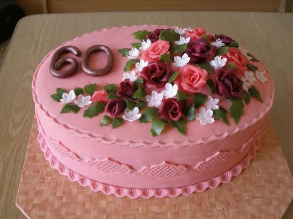 Торт на день рождения 60 лет. Торт на юбилей женщине. Красивые торты на юбилей. Красивый торт на юбилей женщине. Торт на 60 лет женщине.