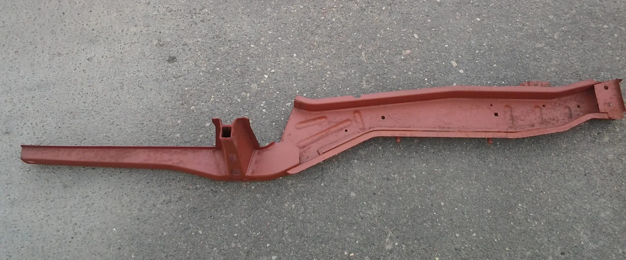 Лонжерон газ 3110 передний левый. Задние лонжероны газ 22 волга. Лонжероны газ 21. Лонжероны газ 2410. Лонжерон пола передний на газ 2410.