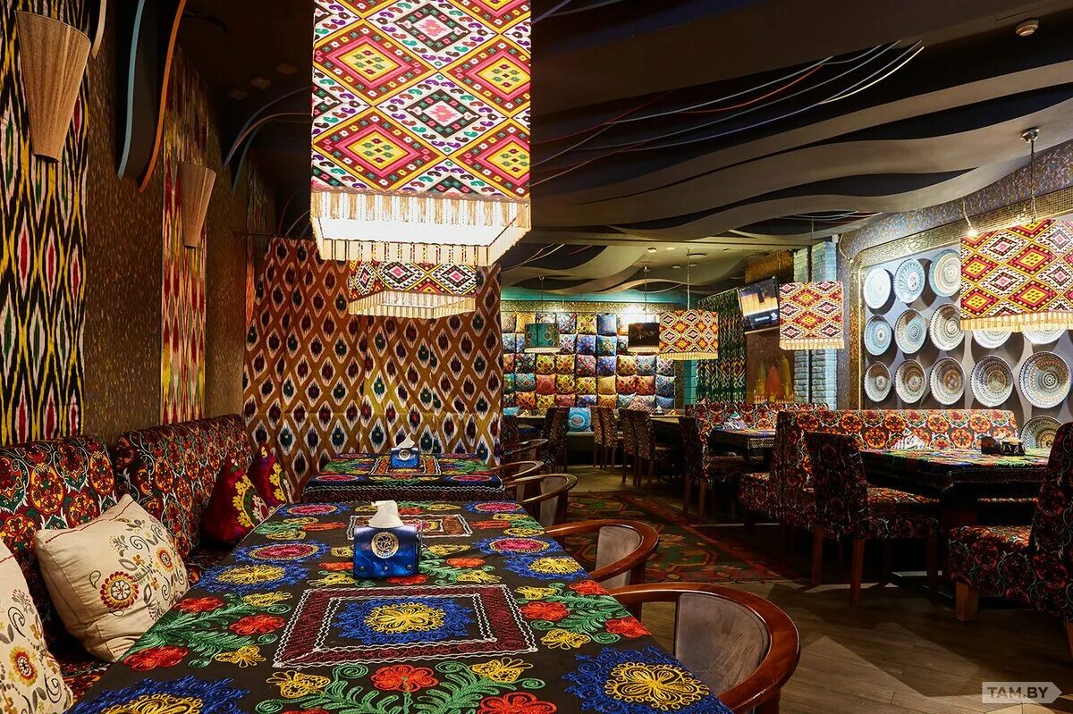 Чайхана азия халяль. Чайхана что это такое. Метро перово чайхана киргизия. Узбекская чайхона в узбекистане. Ресторан чайхона 1 москва.