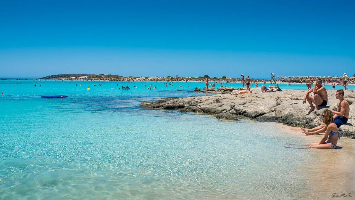 Forum beach. Пляж в Михайлове. Пляж Алешенка.