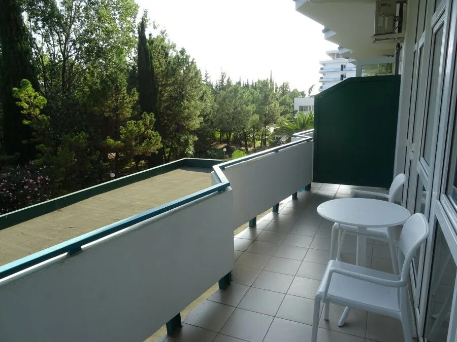 изумруд ул. бассейн пансионата изумруд адлер. санаторий знание адлер крытый бассейн. санатории адлера 2023 год с бассейном. санатории адлера 2023 год с бассейном.