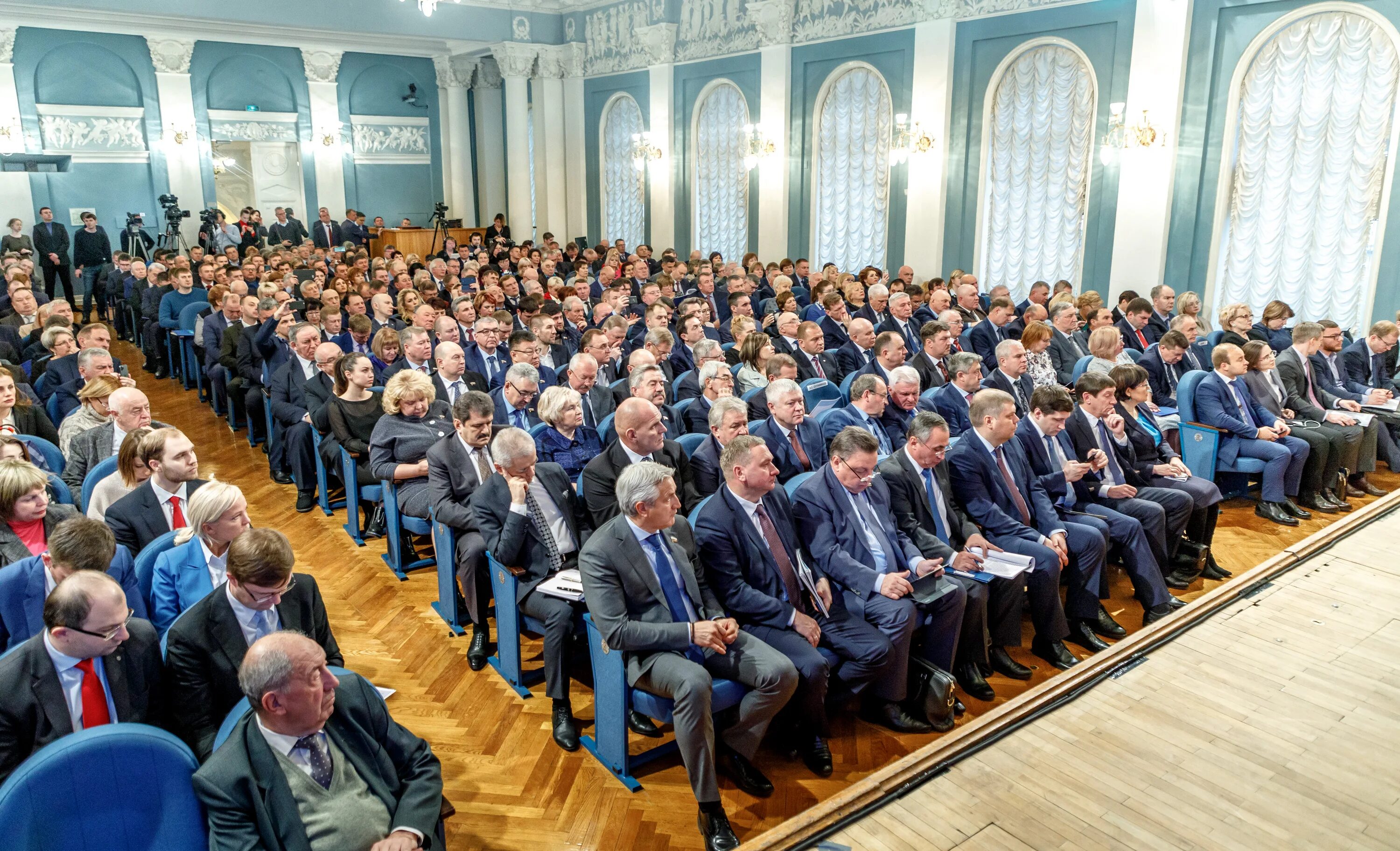Съезд совещание широкого состава 8. Съезд (собрание). общероссийский конгресс муниципальных образований. общероссийское объединение муниципальных образований. соспп годовое собрание.