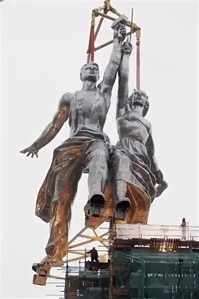 Крыша рабочий и колхозница афиша. Мир труд май рабочий и колхозница. рабочий и колхозница в объеме.