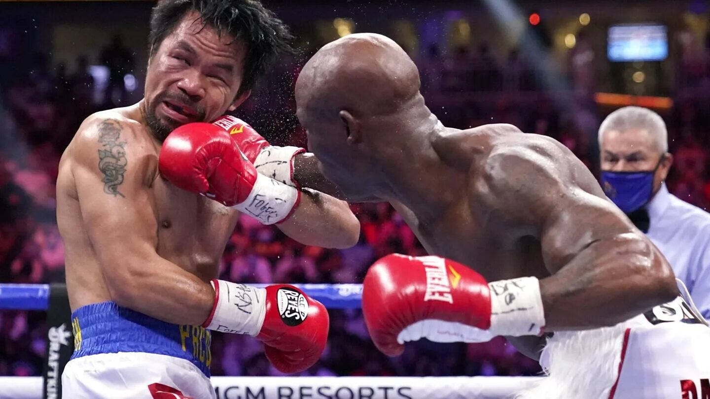 Boxing reach. Любительский бокс. Boxing reach. Джон джонс витор белфорт. Томми бернс боксер.