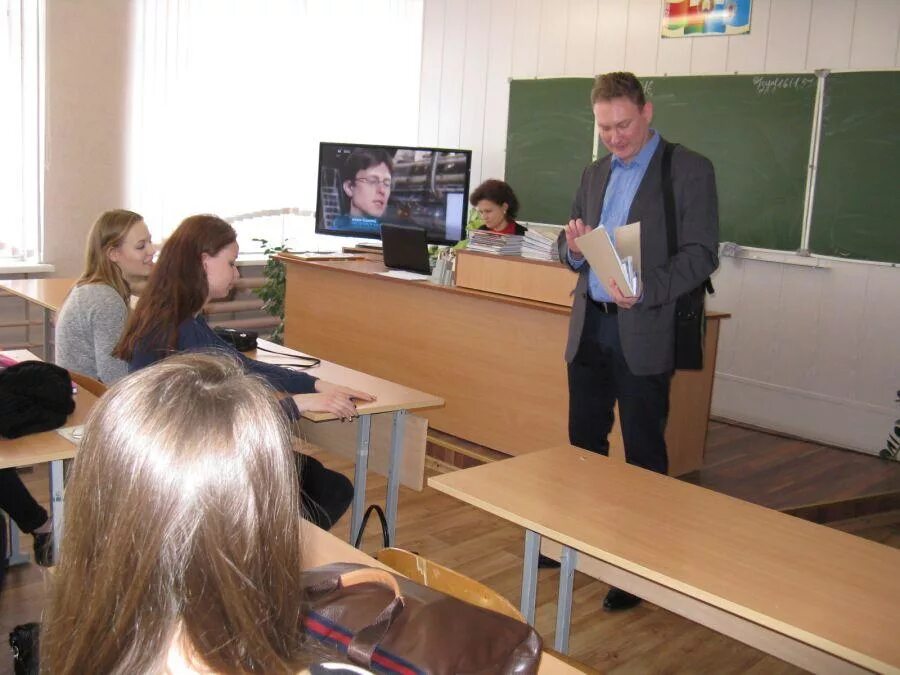 Школа 159 уфа внутри. 159 школа уфа. Школа 159 уфа директор. Школьник 159 уфа. Екатеринбург школа 159 директор.