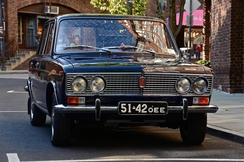 Всероссийский фестиваль жигулей. Ussr classic. Ваз 2103 люкс. Ваз 2101 1200. Ваз 2102 классика.