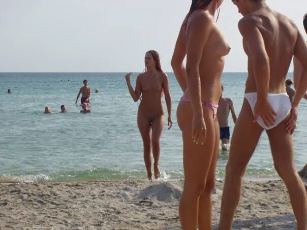 Фото Молодых Нудистов На Казантипе Фото И Видео