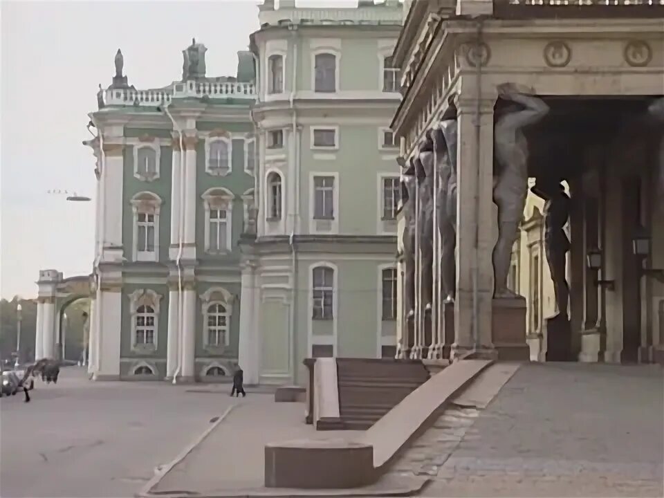 Дом званцевой бандитский петербург. Сериал санкт петербург бандитский петербург. Дом челищева в питере бандитский петербург. Бандитский петербург толстовский дом кадр. Большая монетная 11 бандитский петербург.