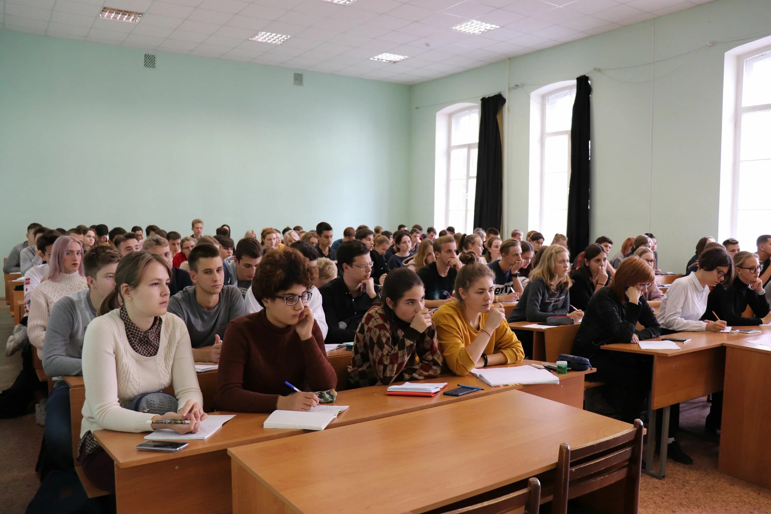 Пединститут волгоград. ВГСПУ Волгоград. Социально-педагогический университет Волгоград. Педагогический университет Волгоград внутри. ВГСПУ (ВГПУ).