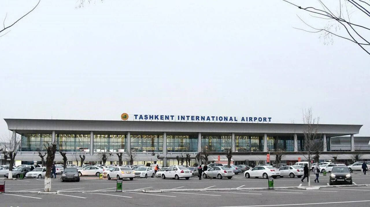 Узбекистан Ташкент аэропорт. Аэропорт Ислама Каримова Ташкент. Аэропорт Ташкент терминал 2. Ташкент Южный аэропорт.