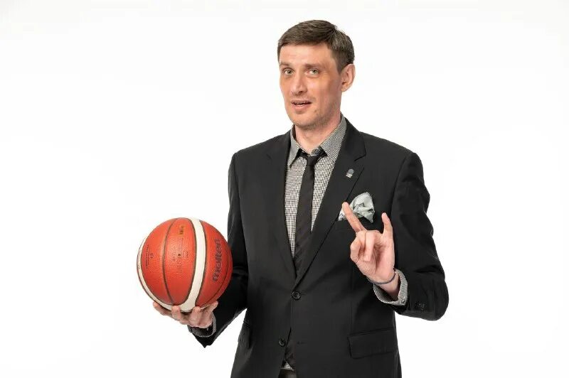 Олег ушаков рфб. Рфб суперлига 1 мужчины 2023 2024. Кириленко втб. Торренс и ранко. Владислав перевалов парма.