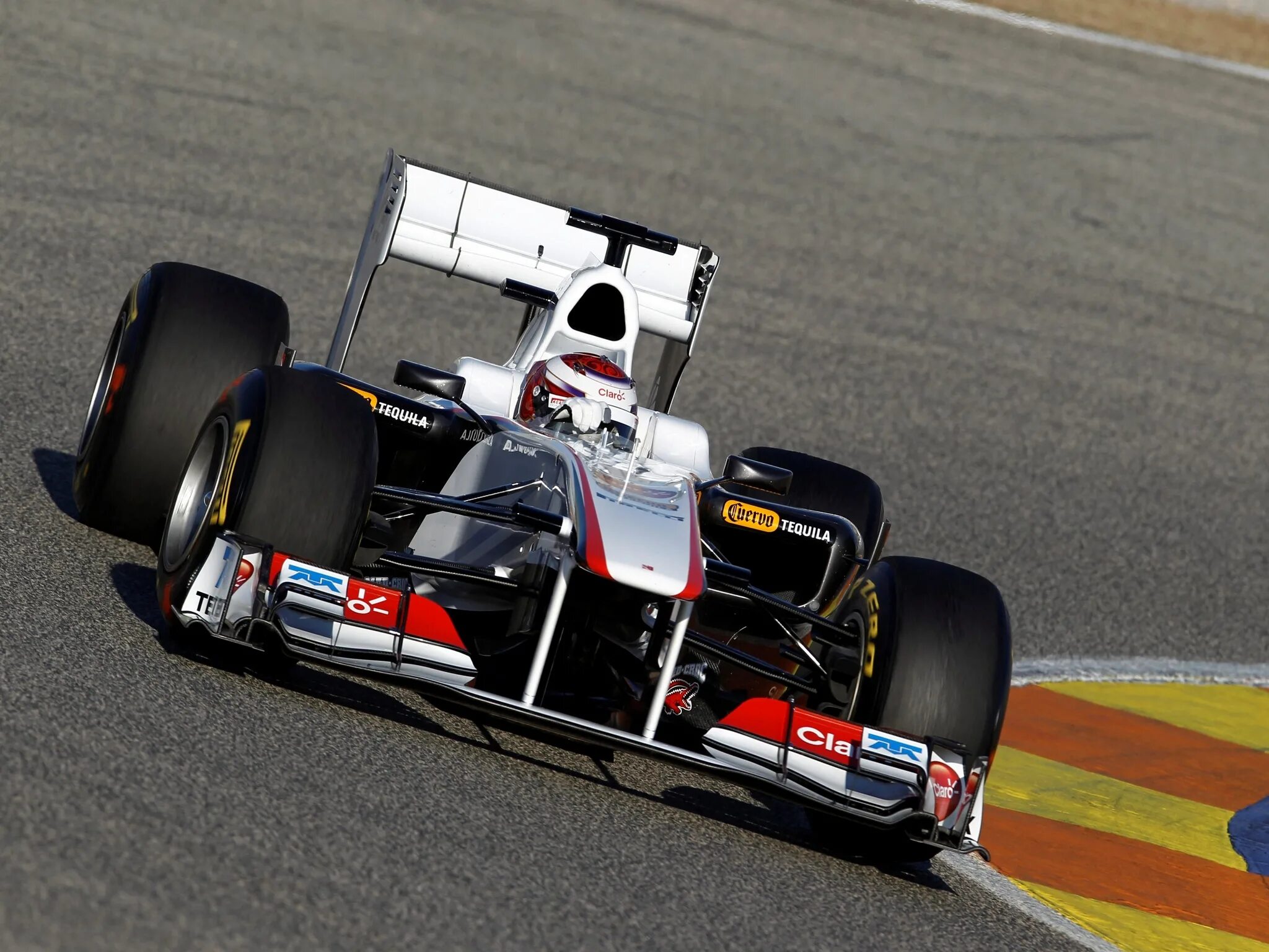 Формула 33. F1 2011 Sauber. Sauber c30. Sauber c30 2011. Sauber 2000 Test.
