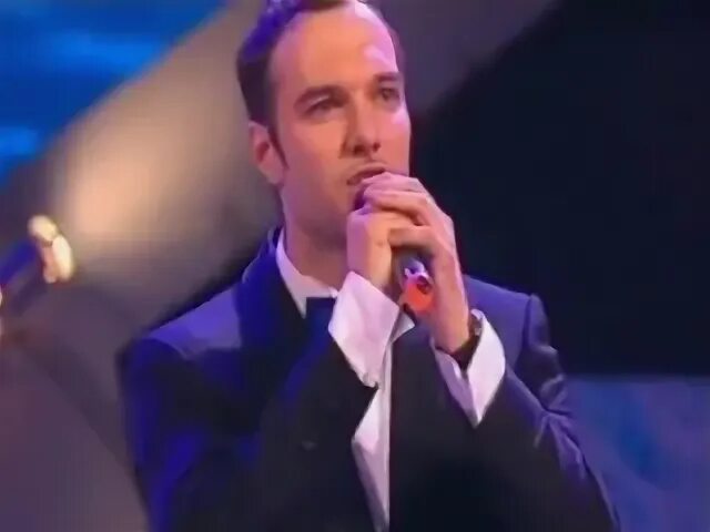 Кристиан лейних. Зажигай солнце зажигай небо лейних. Кристиан лейних зажигай солнце. Текст песни небо. Кристиан лейних фабрика звезд.