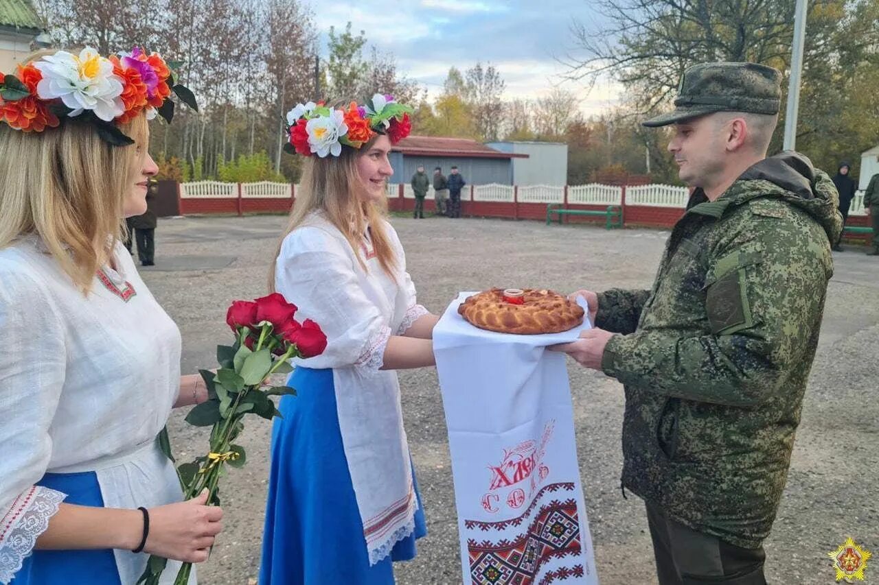 Встреча российских военных в Белоруссии 2022. Белорусские солдаты. Региональная группировка войск Союзного государства. Региональная группировка войск Белоруссии и России. Региональные группы россии