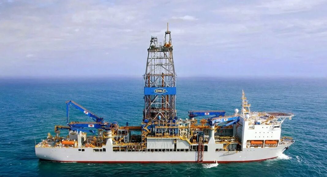 Driller ship. Ship drills. Ship drills. Drillship. Drilling vessel судно.