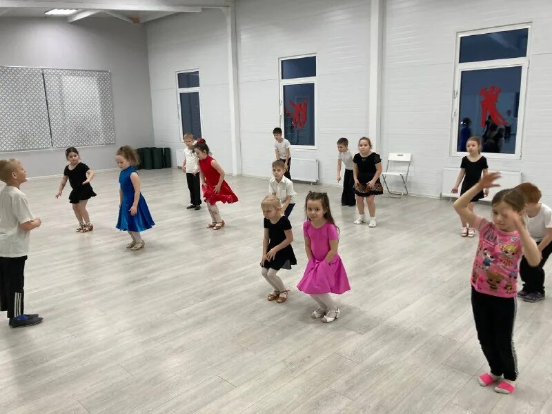 Почему ты танцуешь. Танцы причины. Для чего нужна танцевать. Польза танцев для здоровья. Почему танцы.