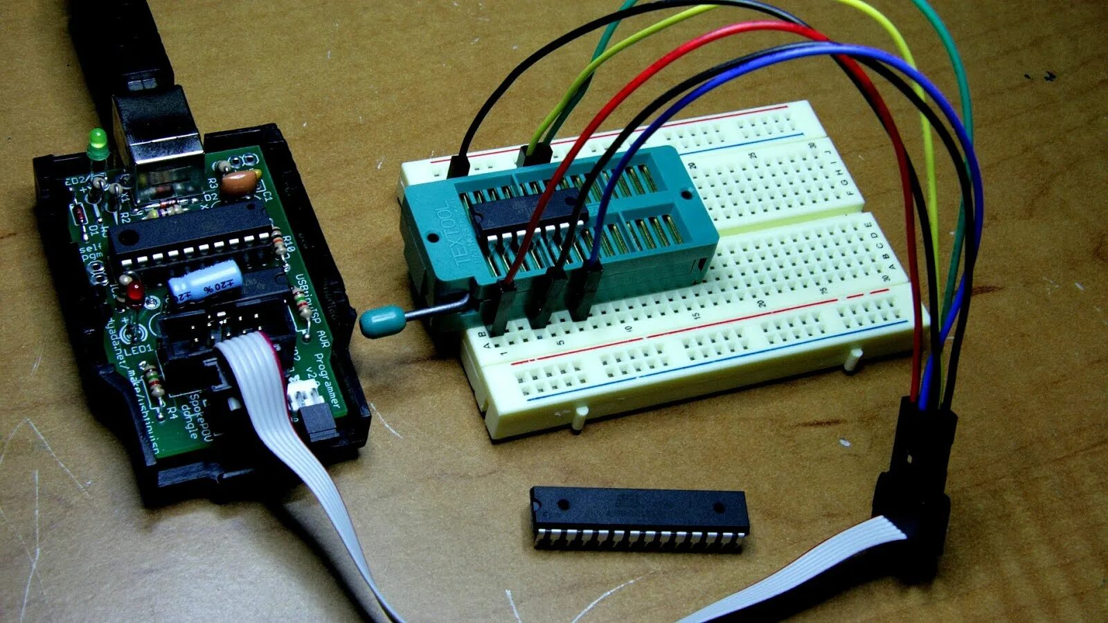 Avr910 адаптеры для микроконтроллеров. Программатор для Arduino Nano 328. Arduino на AVR микроконтроллере. AVR ATTINY.