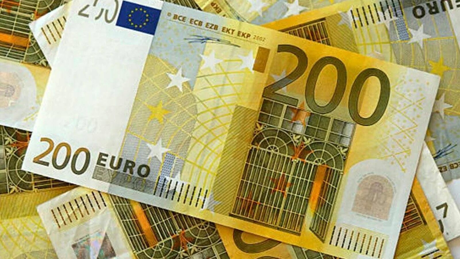 Пошлина свыше 200 евро. Банкноты евро 200. 200 Евро. 200 Евро банкнота. 200 Евро фото.