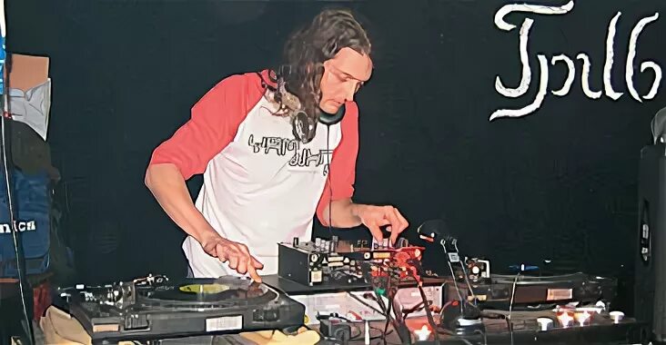 Dj da