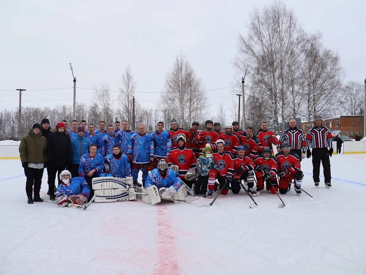 Первенство свердловской области по хоккею взрослых команд