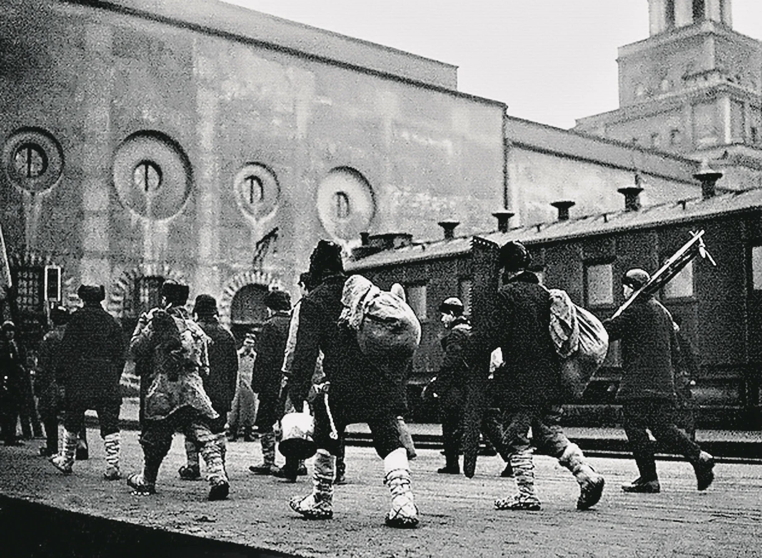 1920 1930 гг. Казанский вокзал 1930. в москву. казанский вокзал, 1930 год.. казанский вокзал 1920. казанский вокзал 1930 года.