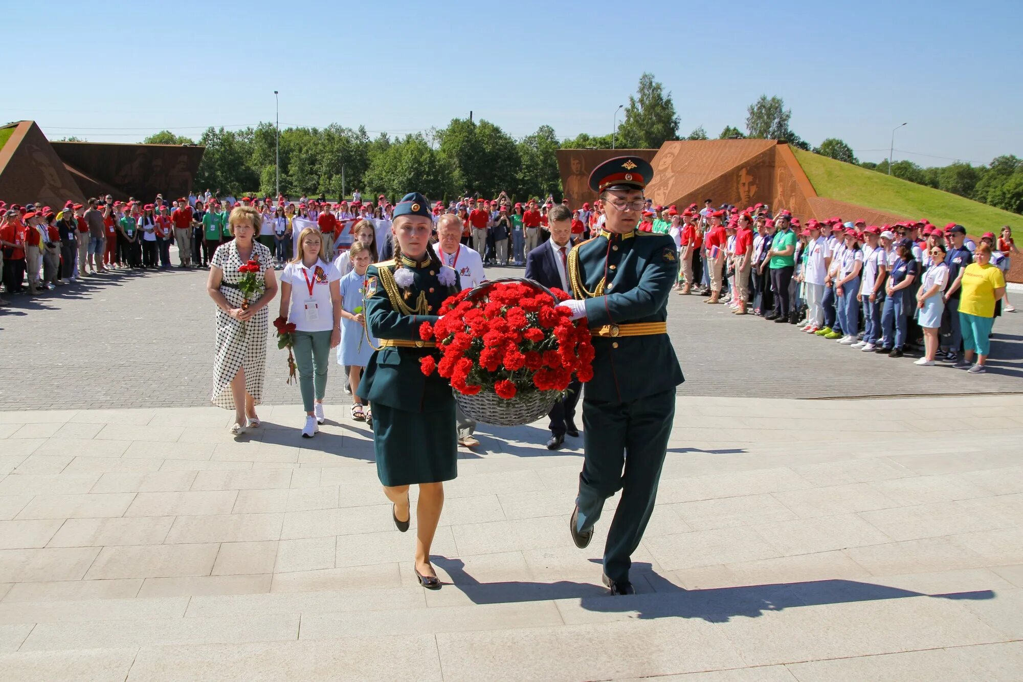 Новости ржева. Ржев мемориал. Память Ржев. Ржев Тверская область. С днем Победы Ржев.