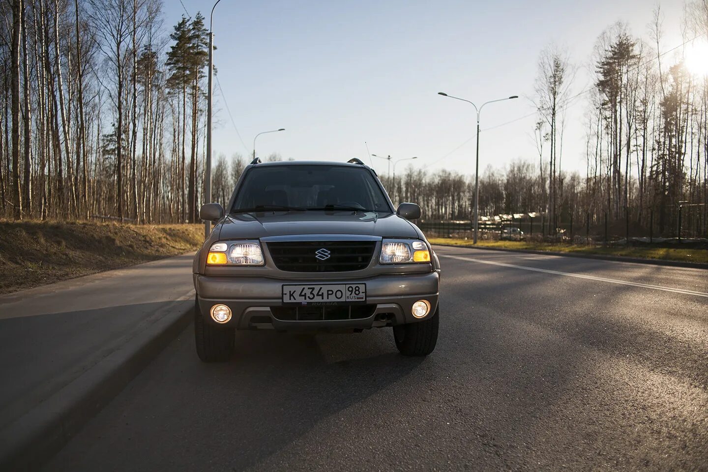 Противотуманные фары сузуки гранд витара. Противотуманки Suzuki Grand Vitara. Сузуки Гранд Витара 1. Гранд Витара 2004. Grand Vitara 2000 ПТФ.