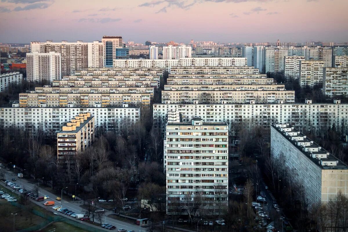 Панельная москва. Северное Чертаново панельки. Лефортово спальный район. Окраины Москвы Чертаново. Строгино панельки.