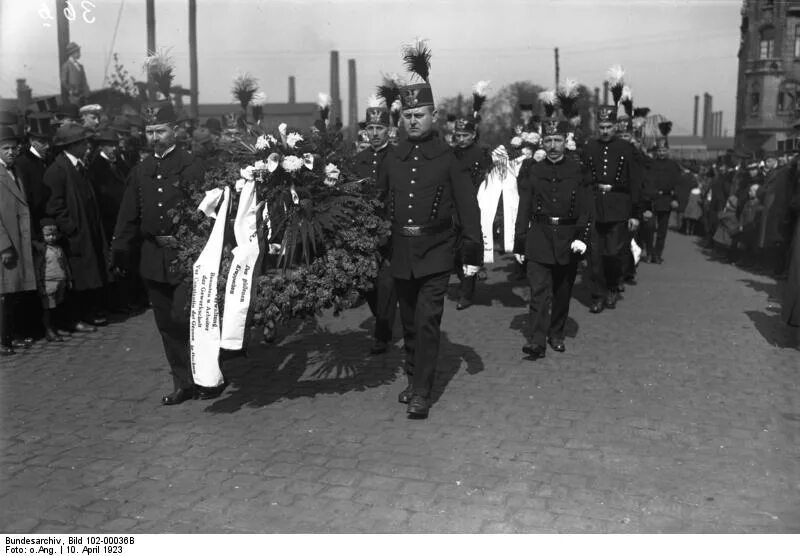 Рурский кризис. Рурский конфликт 1923. Вторжение Франко бельгийских войск в Рурскую область. Оккупация Рурской области.