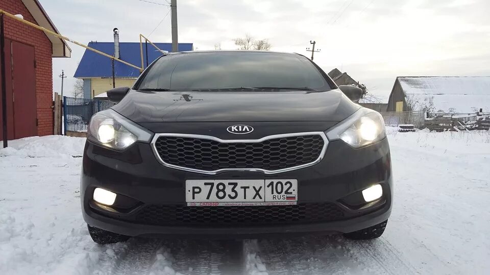 Kia cerato противотуманные фары. Kia Cerato 3 фары противотуманные. Противотуманки Kia Cerato 2015. Противотуманки Киа Церато 3. Туманки на Киа Церато 2014 г.