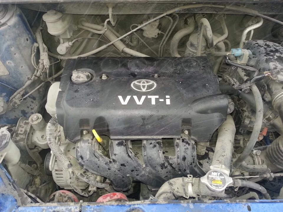 Двигатель тойота витц 1.3. Toyota Vitz двигатель 1.3. Toyota Vitz 1.0 двигатель. Двигатель Тойота Витц 1.5. Toyota Vitz 2001 двигатель 1.0.