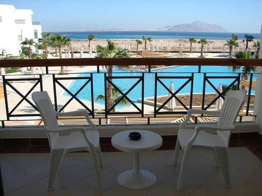 Cyrene Island Hotel 4*. Cyrene Island Hotel 4 Шарм-Эль-Шейх. Кристалл Шарм 4 Шарм-Эль-Шейх. Sirene Island Hotel Sharm el Sheikh.