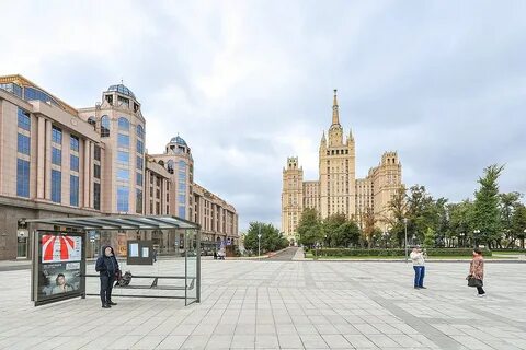 Между баррикадной и пресней