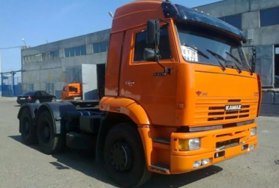 Камаз седельны тягач б у. Камаз-6460 седельный тягач. камаз 6460 63 седельный тягач. камаз тягач 6460. камаз-6460 седельный тягач 6х4.