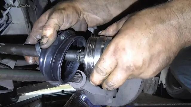 Сборка гранаты ваз 2109. Граната ваз 2112. Замена шруса ваз видео. Пыльник шруса внутренний калина. Пыльник шруса внутренний калина.
