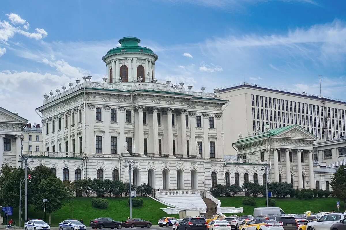 Пашков дом библиотека. Дом дворец Пашкова в Москве. Дом Пашкова Баженов внутри. Дом Пашкова экскурсии. Дом Пашкова в Москве 1784-1786.