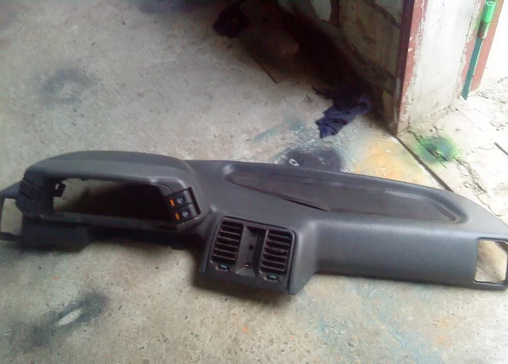 Торпеда ваз 2110 старого образца. Панель торпеда 2110. Торпеда ваз 2110 старого образца. Евро панель ваз 2111. Старая торпеда ваз 2110.