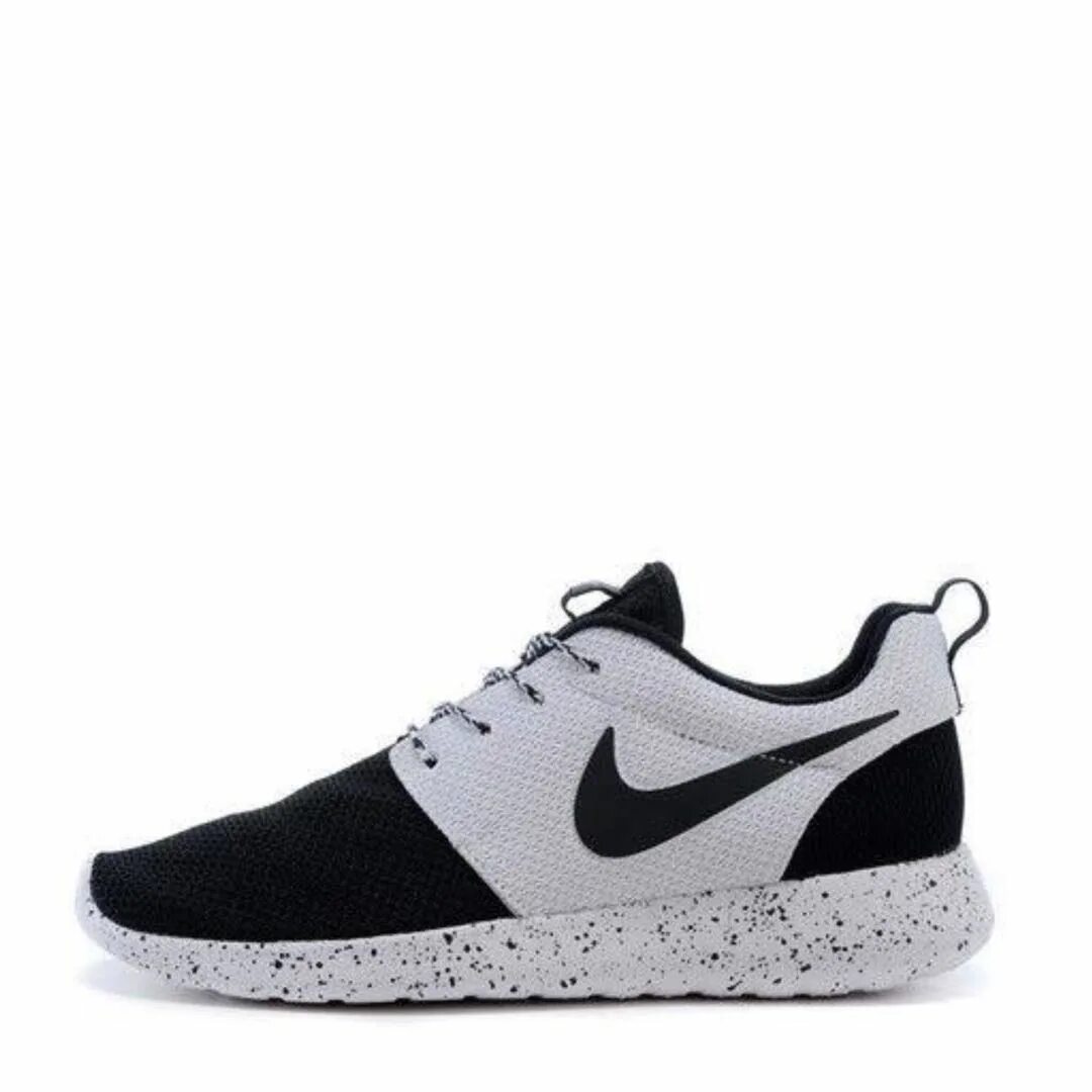 Найк 48 размер. Nike roshe run oreo. nike roshe run gold black white. найк 60. nike black white.