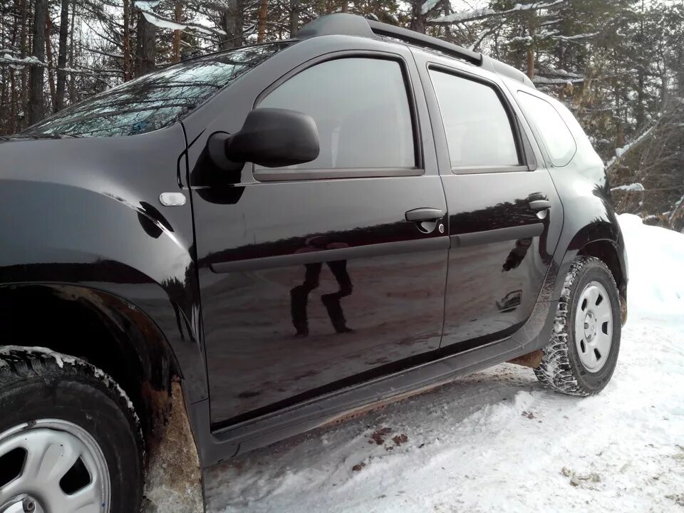 Рено Дастер 3 двери. Renault Duster 2021 дверь. Молдинг двери Рено Дастер 2013 NSP. Молдинги дверей Рено Дастер "Дастер".