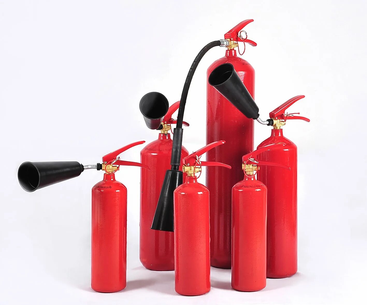 Огнетушитель углекислотный оп-5. Оп-2 огнеборец. Противопожарное оборудование и инвентарь. Противопожарное оборудование и инвентарь. Противопожарное оборудование.