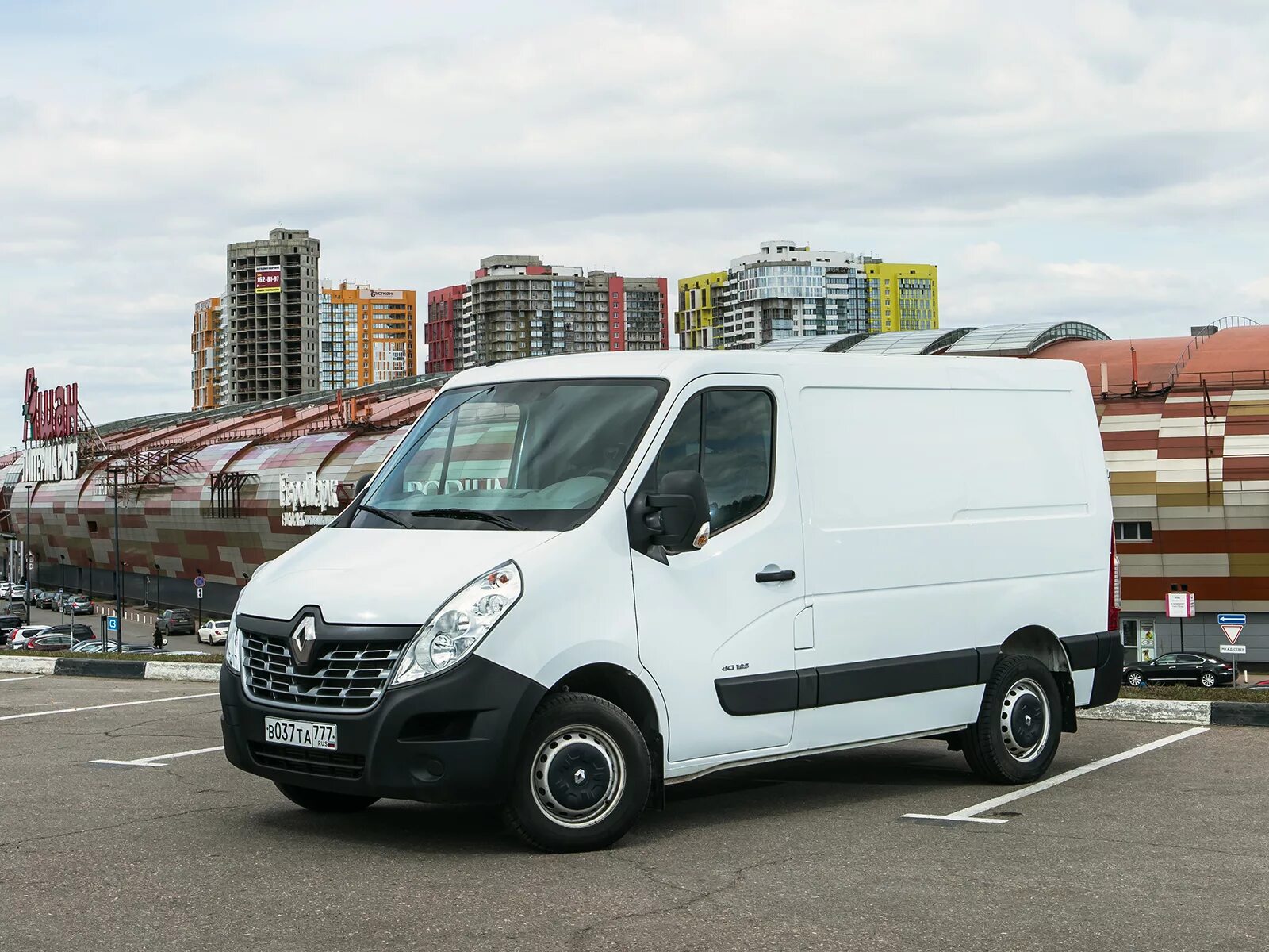 Renault master iii. Рено мастер грузовой 2014. Рено мастер 3 2014. Рено мастер 2 поколения.