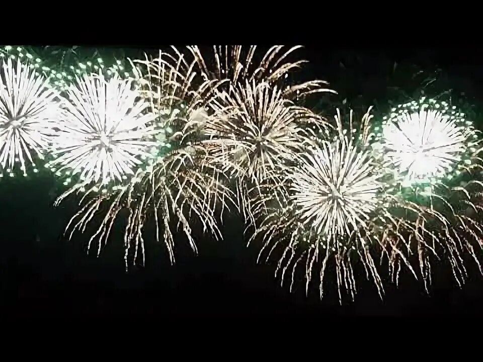 День города самара 2022. День города самары салют. Салют на день города самара 2022. Салют на площади. Салют великие луки на 9 мая.