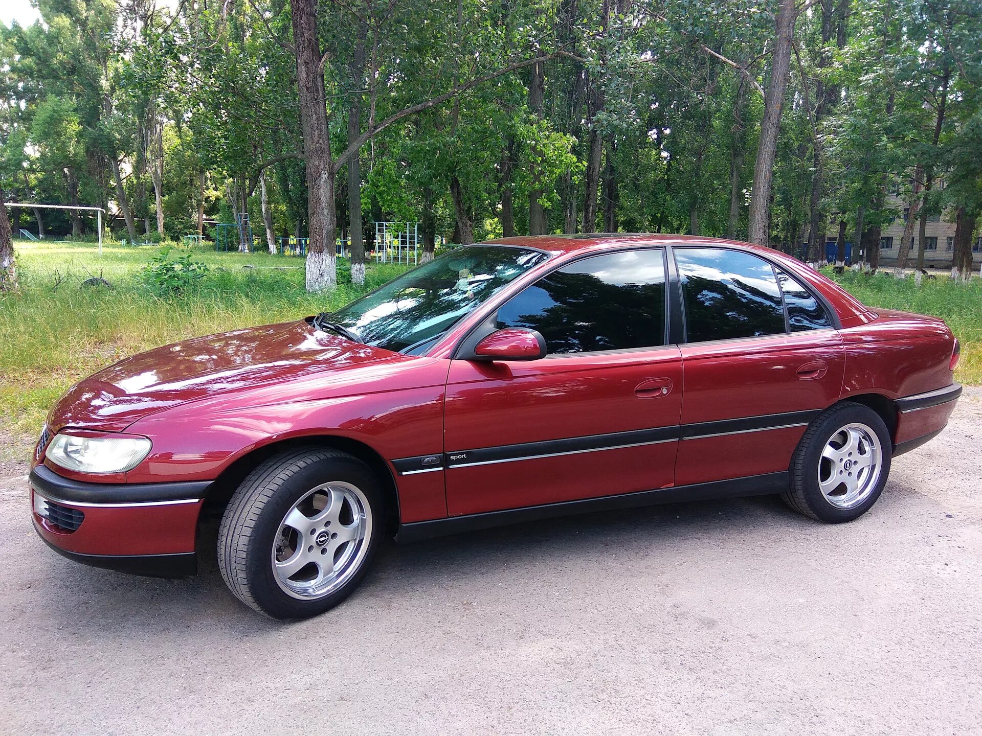 Опель омега б 2.0 купить. Опель Омега b 1997. Opel Omega b 1997. Опель Омега седан 1997. Opel Omega b 2.0.