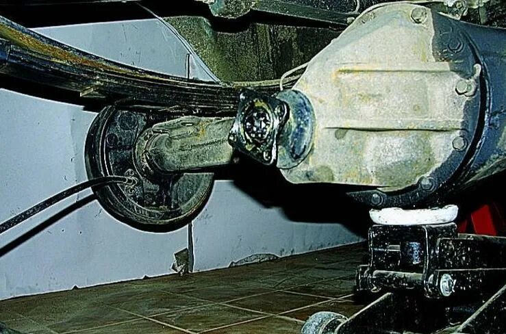 Где задняя на газели