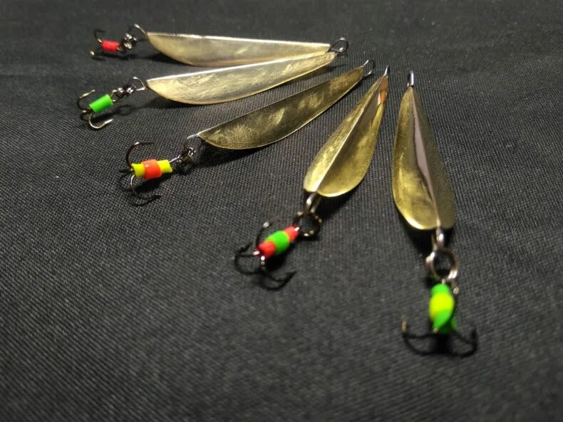 Формы для силиконовых приманок. Приманки для летней рыбалки. Безосевая вращающаяся блесна. Блесна на щуку. Зимняя блесна на судака маропедка.