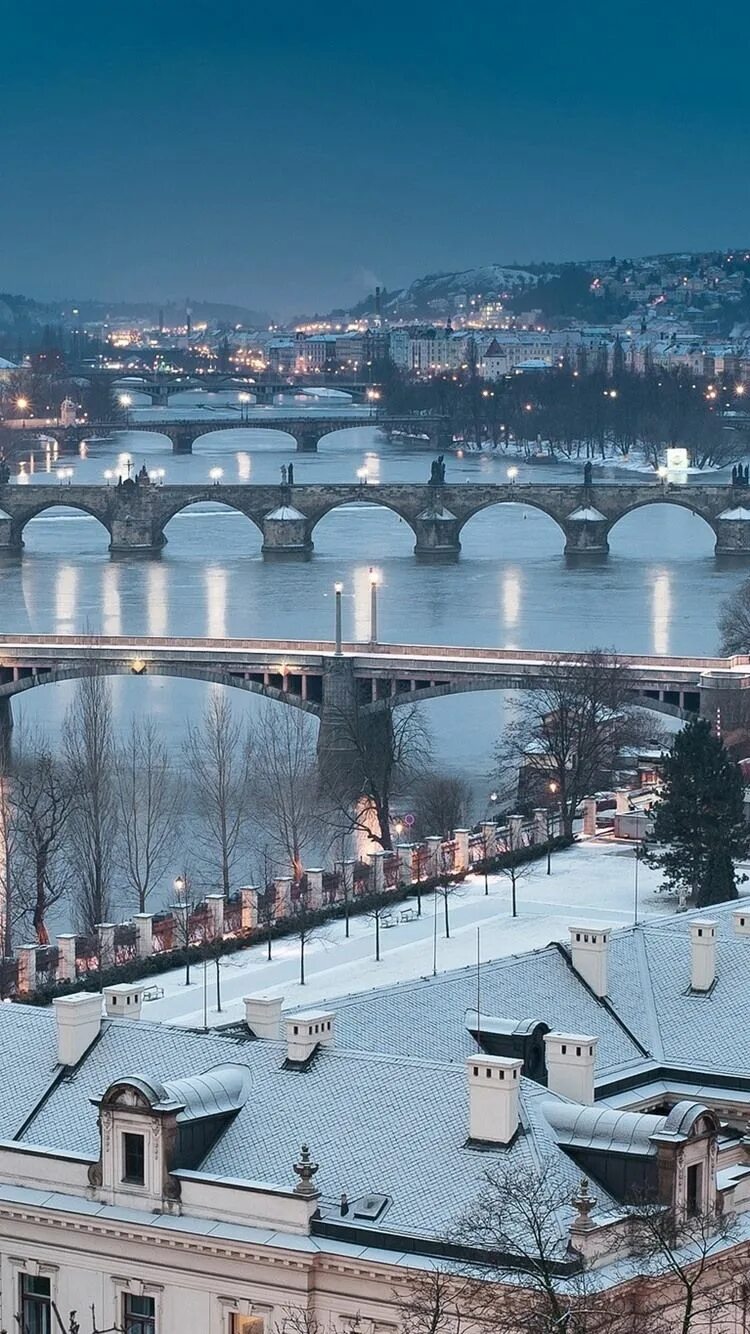 Зимняя Прага. Чехия Прага зимой. Город мост Чехия. Швейцария зимой.