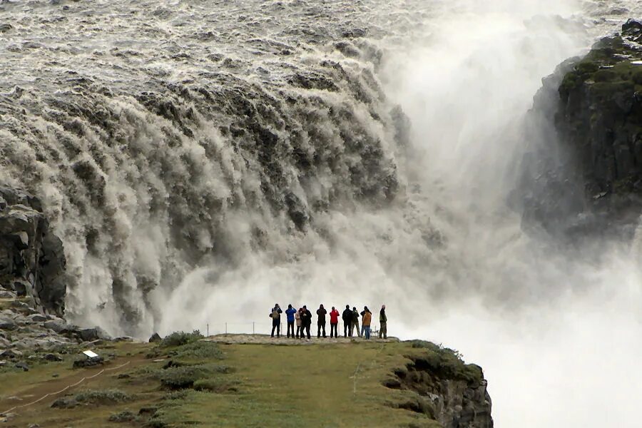 Водопад Dettifoss, Исландия. Исландский водопад Деттифосс. Водопад Деттифосс (Dettifoss),. Деттифосс — самый мощный водопад Европы. Большой водопад в европе