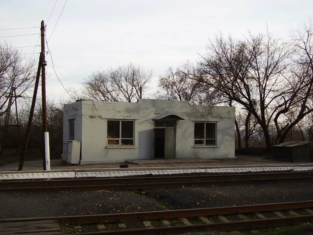 тюмень, тюмень, привокзальная улица. славянский район пгт былбасовка. локомотивное хозяйство жд. привокзальная площадь 2. здания и сооружения железнодорожного транспорта.