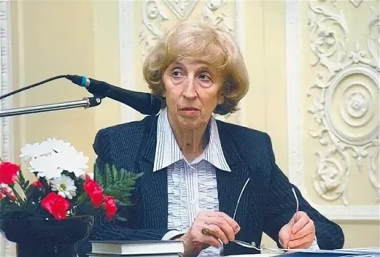 Анненкова е